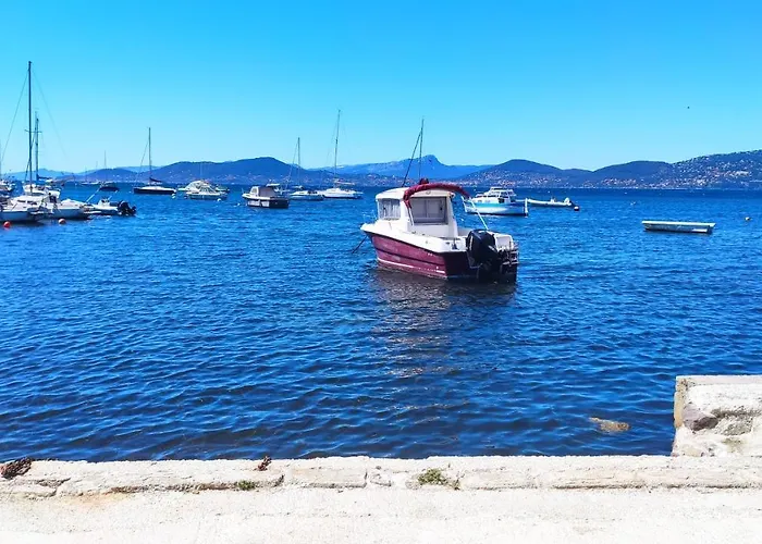 Maison De Pecheur Les Pieds Dans L\'Eau Giens